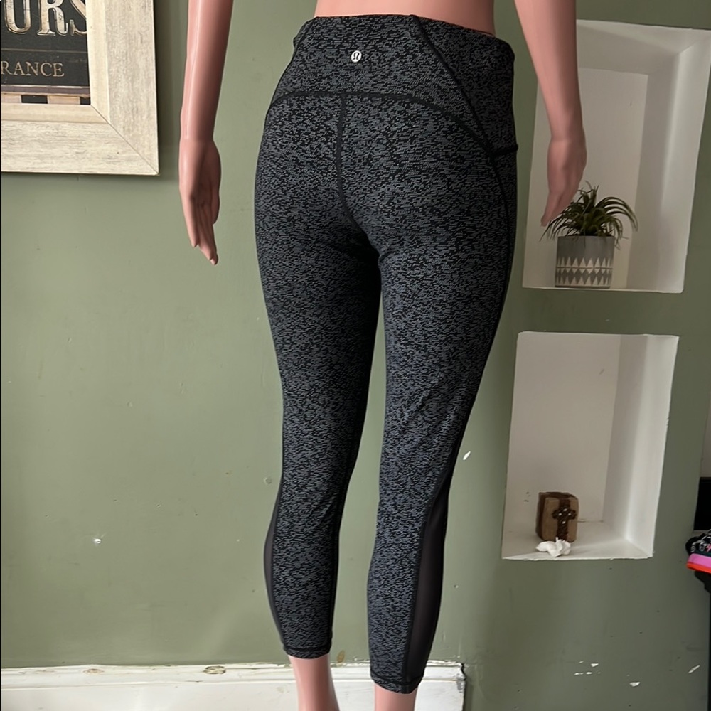 Lululemon Athletica  Patterned Leggings looks new